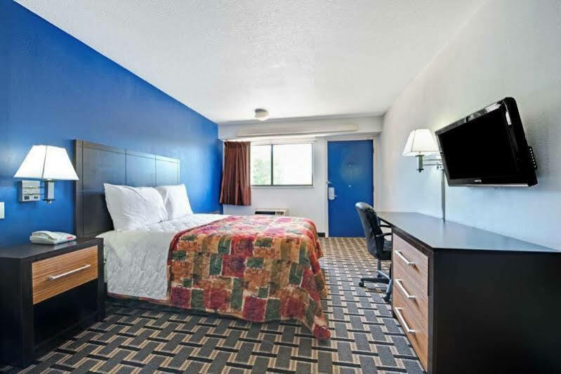 Dallas Love Field Inn Экстерьер фото